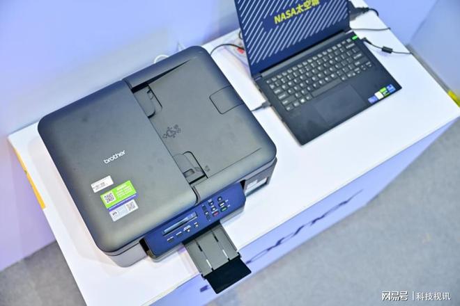 多功能一体机闪耀2025上海车展PG麻将胡了试玩兄弟携彩色喷墨(图12)